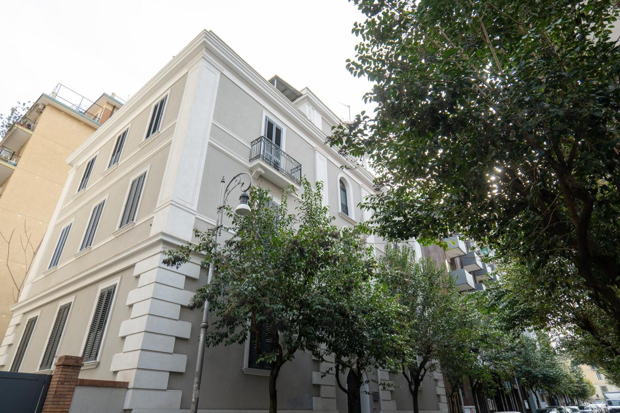 Relais Palazzo Nizza - Luxotel & Apartotel ซาแลร์โน ภายนอก รูปภาพ