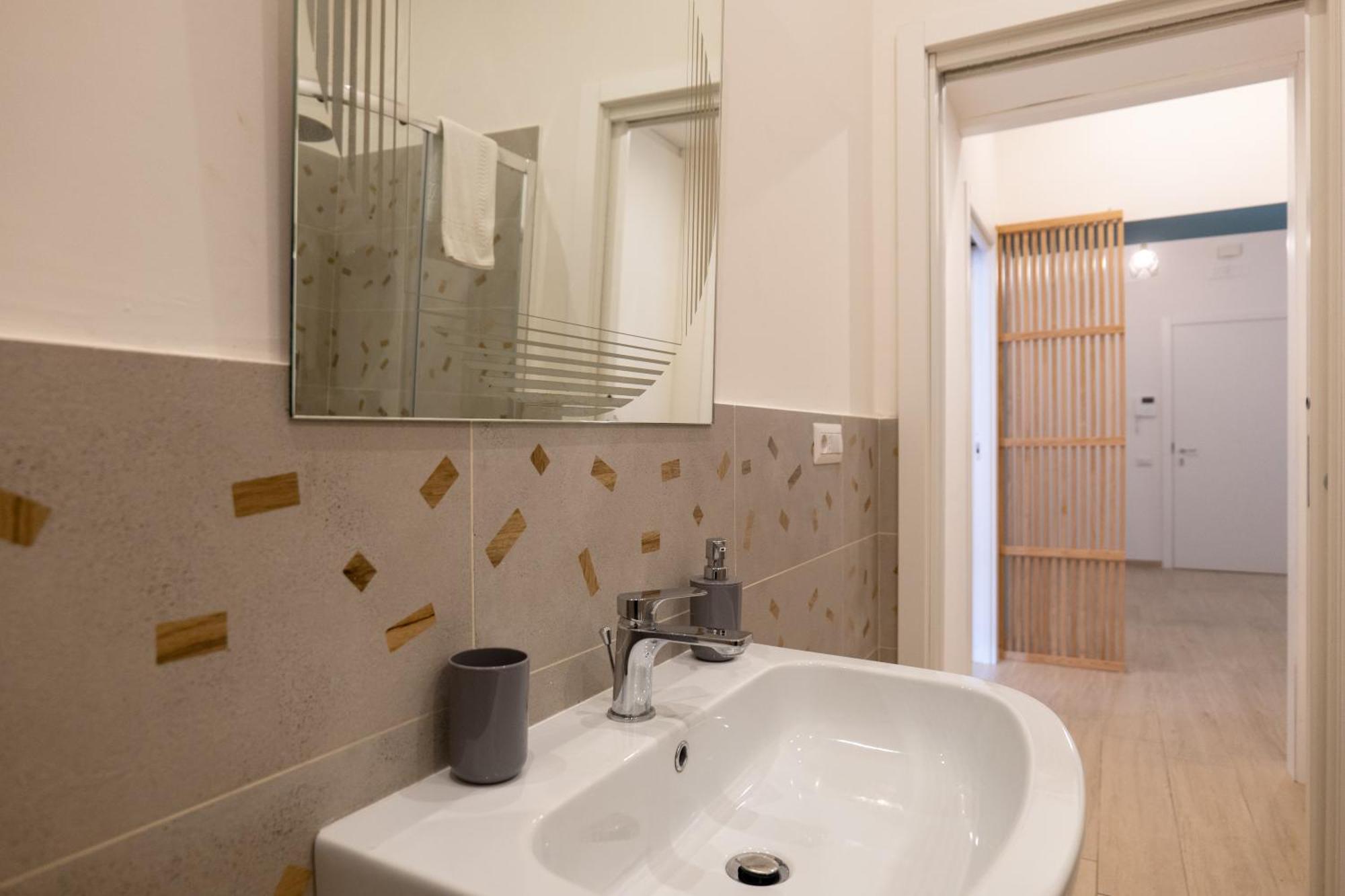 Relais Palazzo Nizza - Luxotel & Apartotel ซาแลร์โน ภายนอก รูปภาพ