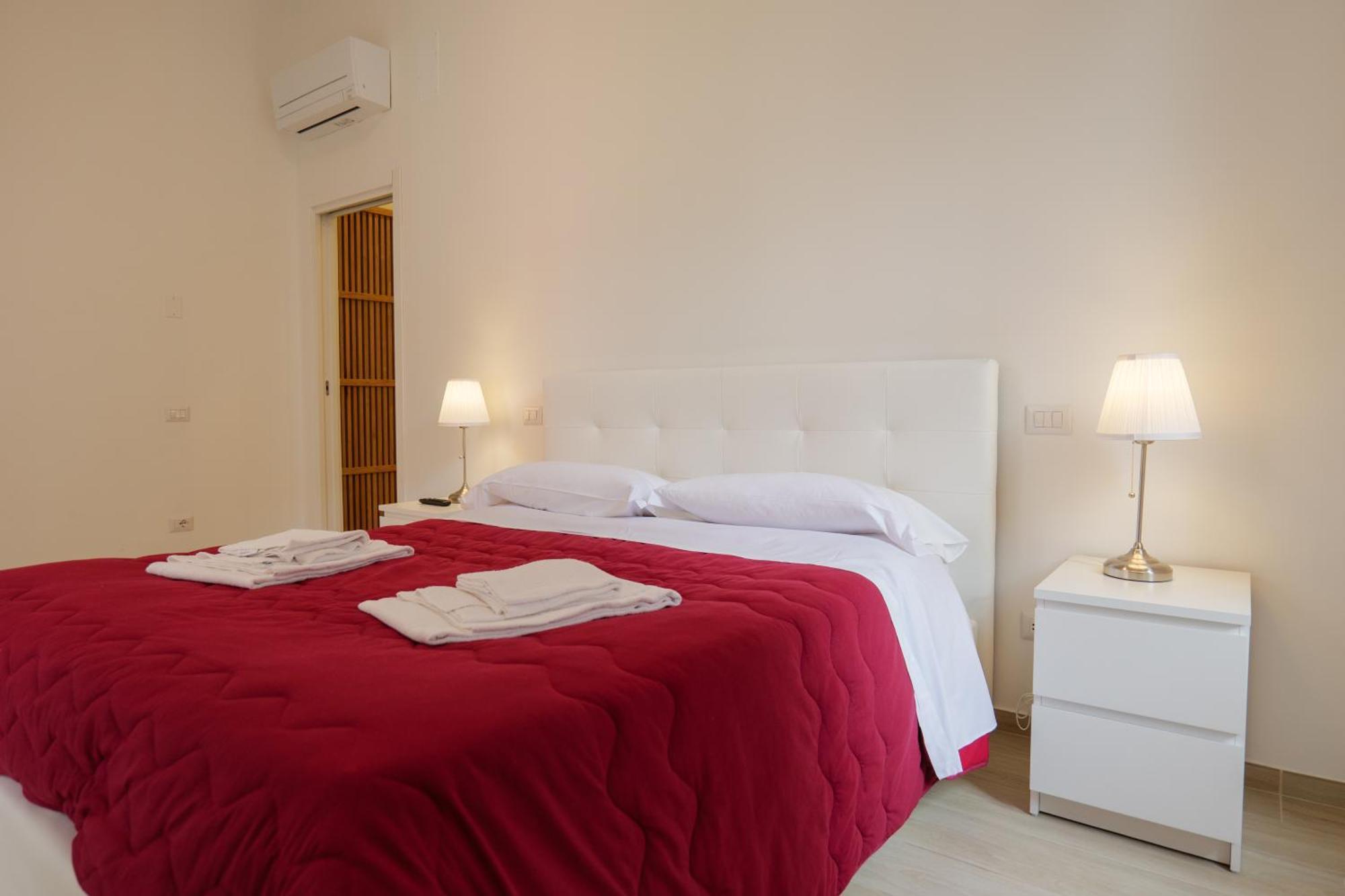 Relais Palazzo Nizza - Luxotel & Apartotel ซาแลร์โน ภายนอก รูปภาพ