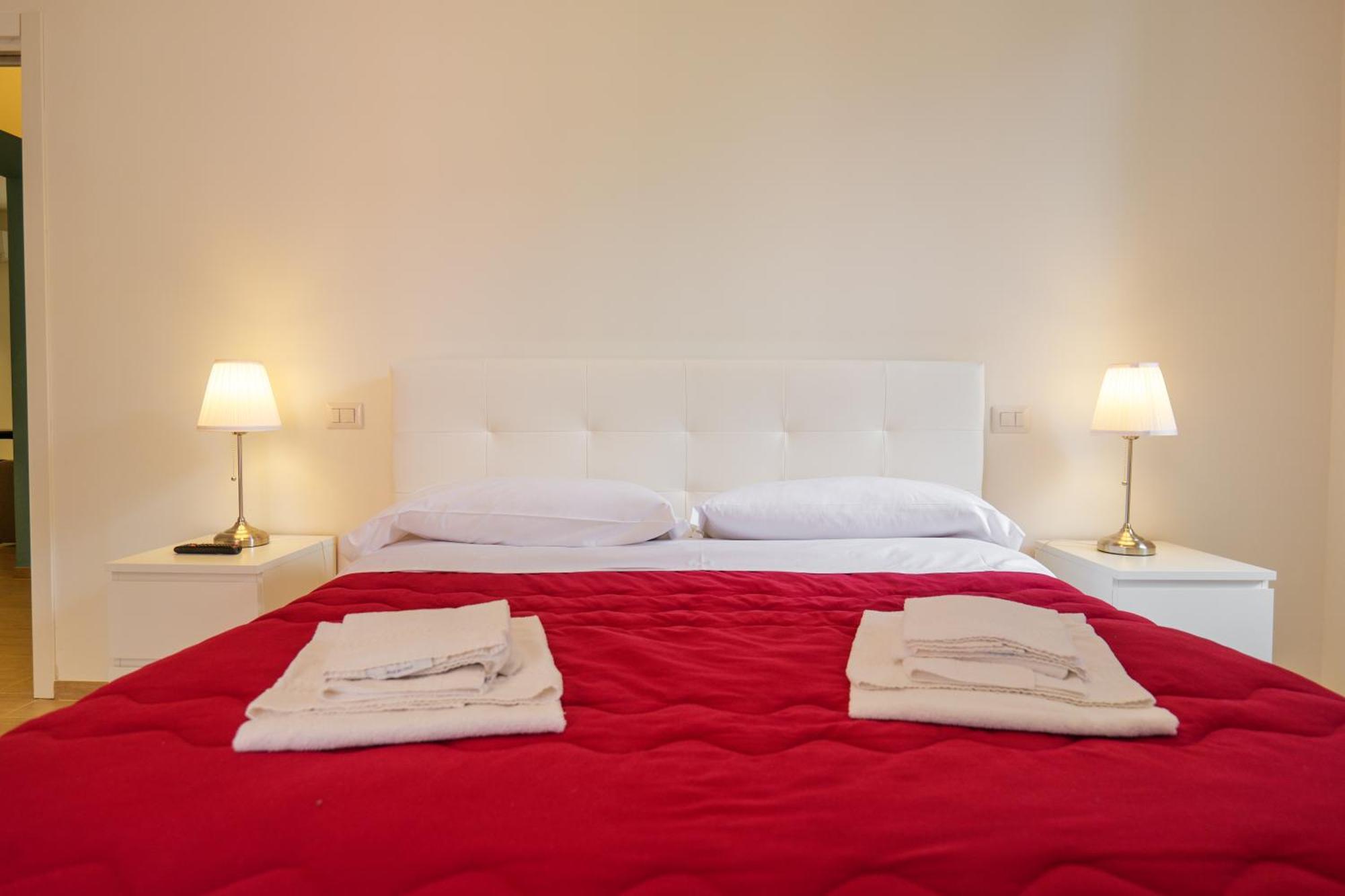 Relais Palazzo Nizza - Luxotel & Apartotel ซาแลร์โน ภายนอก รูปภาพ